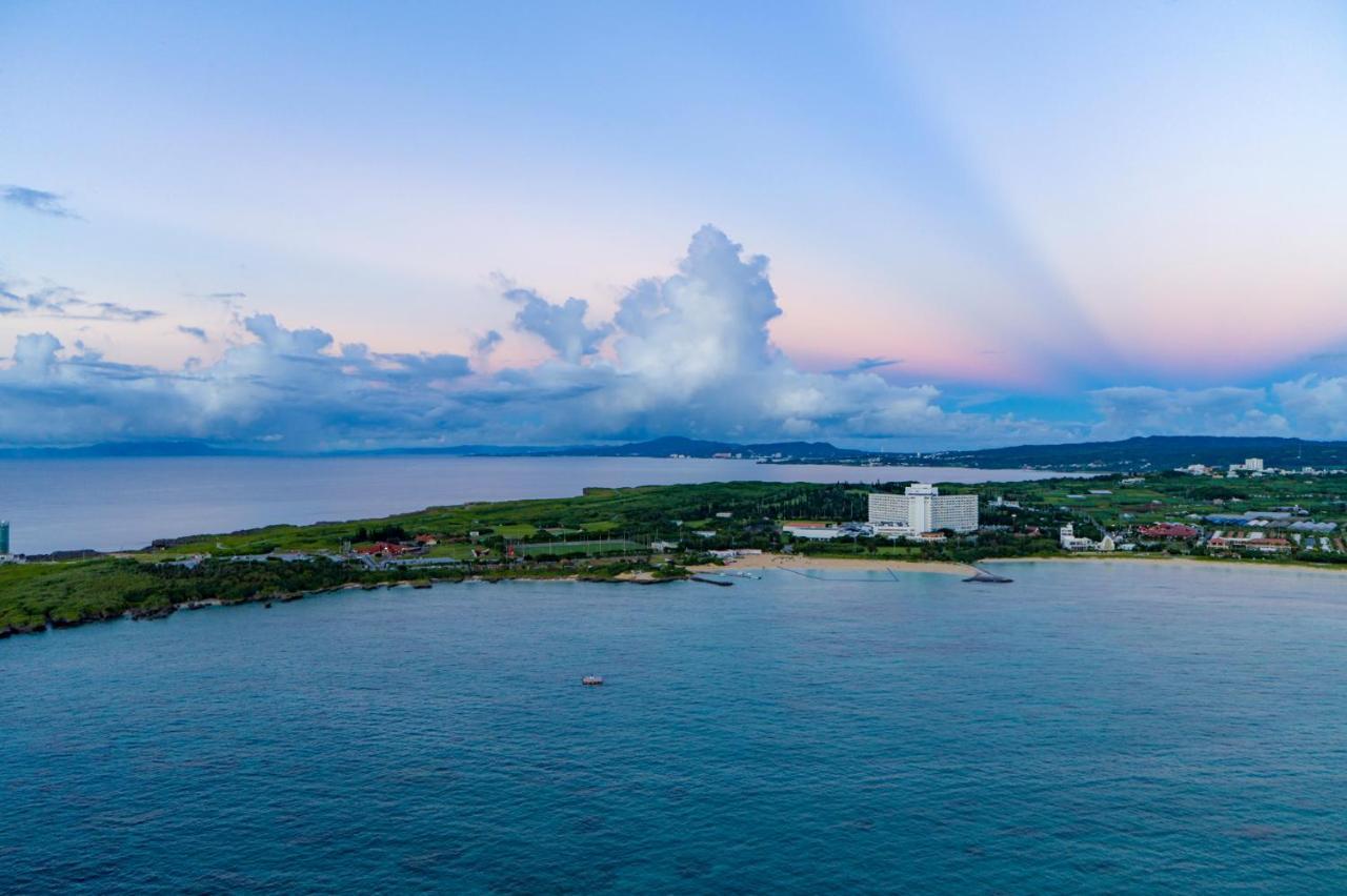 Royal Hotel Okinawa Zanpamisaki Yomitan Eksteriør bilde